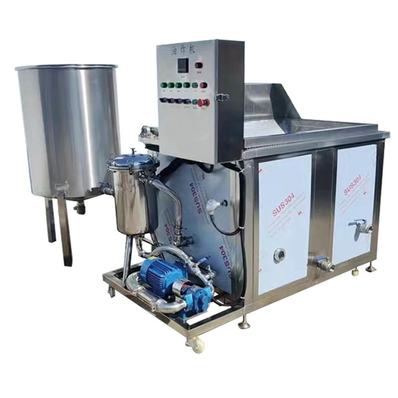Central kitchen automatic unloading fryer providing a perfect balance between capacity and footprint.